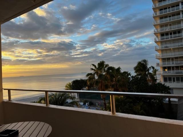Ocean Manor Tiki Sunset Retreat Lauderdale-by-the-Sea Exterior foto